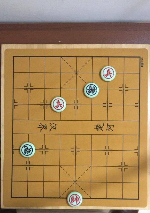 象棋中局实用技巧（精通象棋必备，让你在中局立于不败之地！）