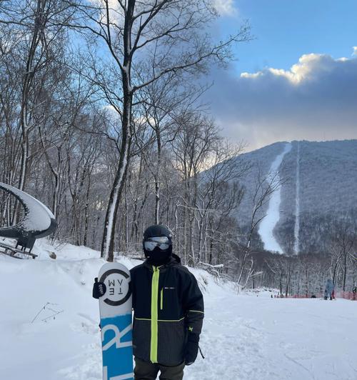 滑雪防摔伤的技巧（学会正确的落雪姿势）