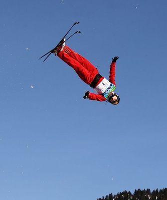 冬奥会自由式滑雪空中技巧场地（探秘空中技巧比赛必备场地）