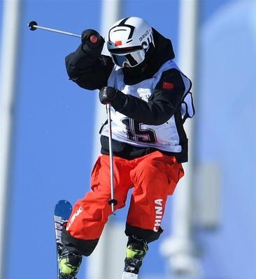 高山滑雪空中技巧世界杯2019（突破极限的滑雪精彩瞬间）