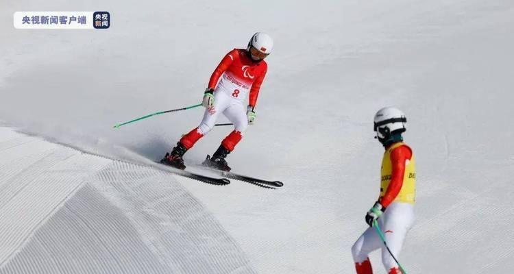 高山滑雪的速度与技巧（探究高山滑雪比赛中速度和技巧对成绩的影响）