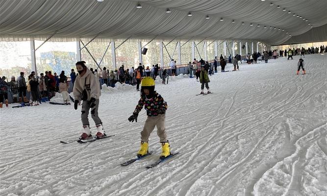 滑雪场翻跟头技巧（体验刺激的滑雪运动）