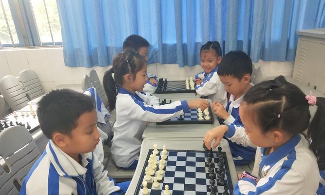 国际象棋实战技巧详解（掌握棋路）