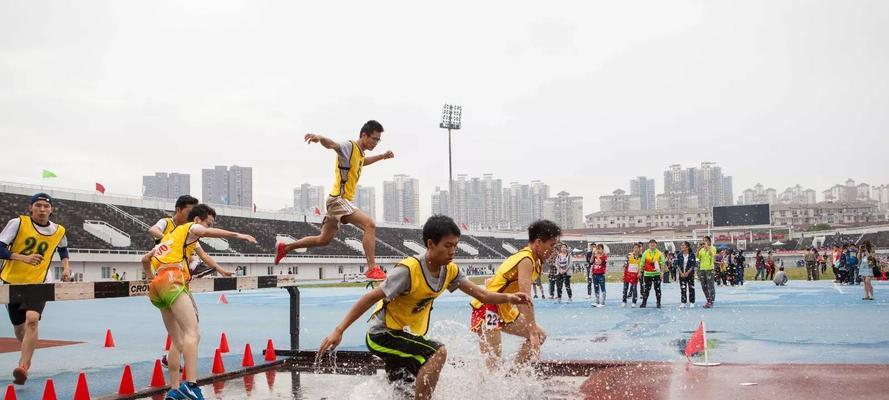 如何在150m跑步比赛中取得胜利（提高速度和技巧的秘诀）